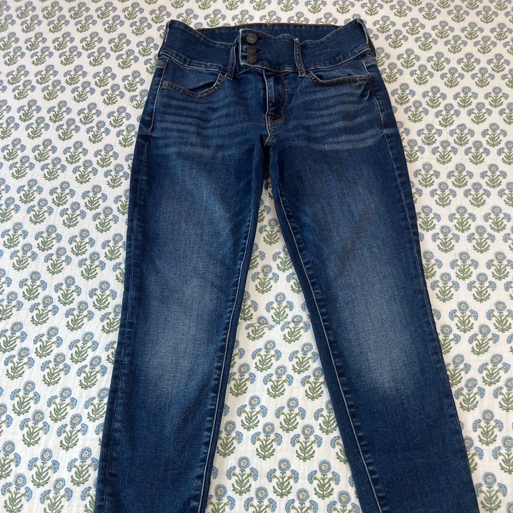 Classic Blue Women's Jeans American Eagle. 
Size 6R